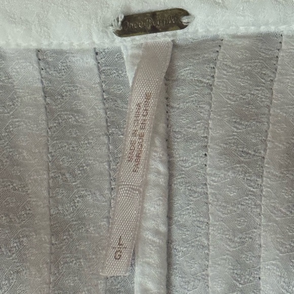 FREE PEOPLE Flowy High Low Long Sleeve White Button Up Shirt Top Size L Boho - Picture 6 of 6